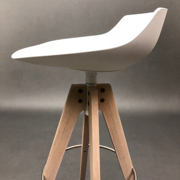Linea Due Tabouret Flow Stool Bois Jean-Marie Massaud MDF Italia