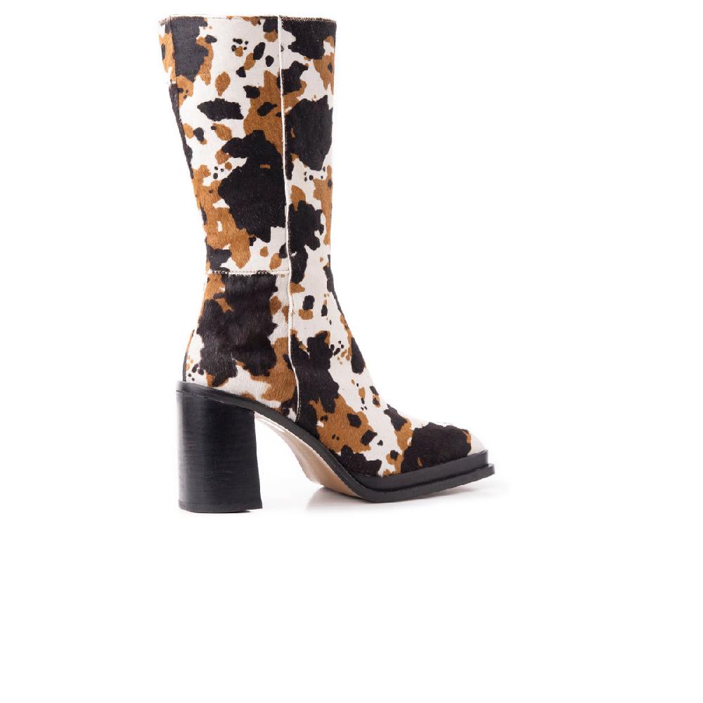 L'intervalle Altona Multi-couleurs Cow Pony Imprimé Animal