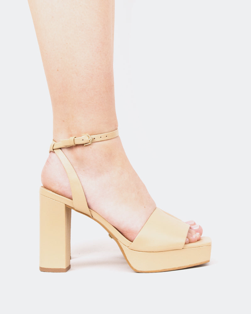 l'intervalle Caicos Chameau Leather/Cuir Chameau Chameau