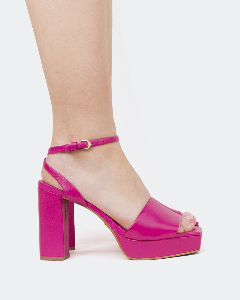 l'intervalle Caicos Fucshia Leather/Cuir Fucshia Rose