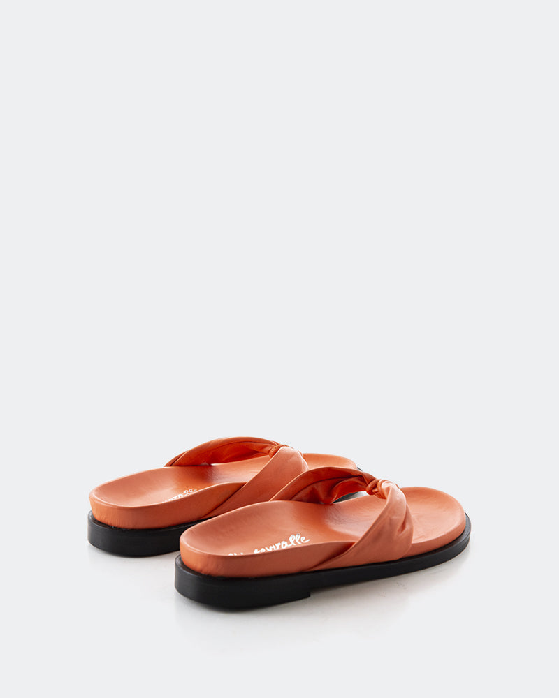 L'intervalle Aminta Cuir Corail Orange