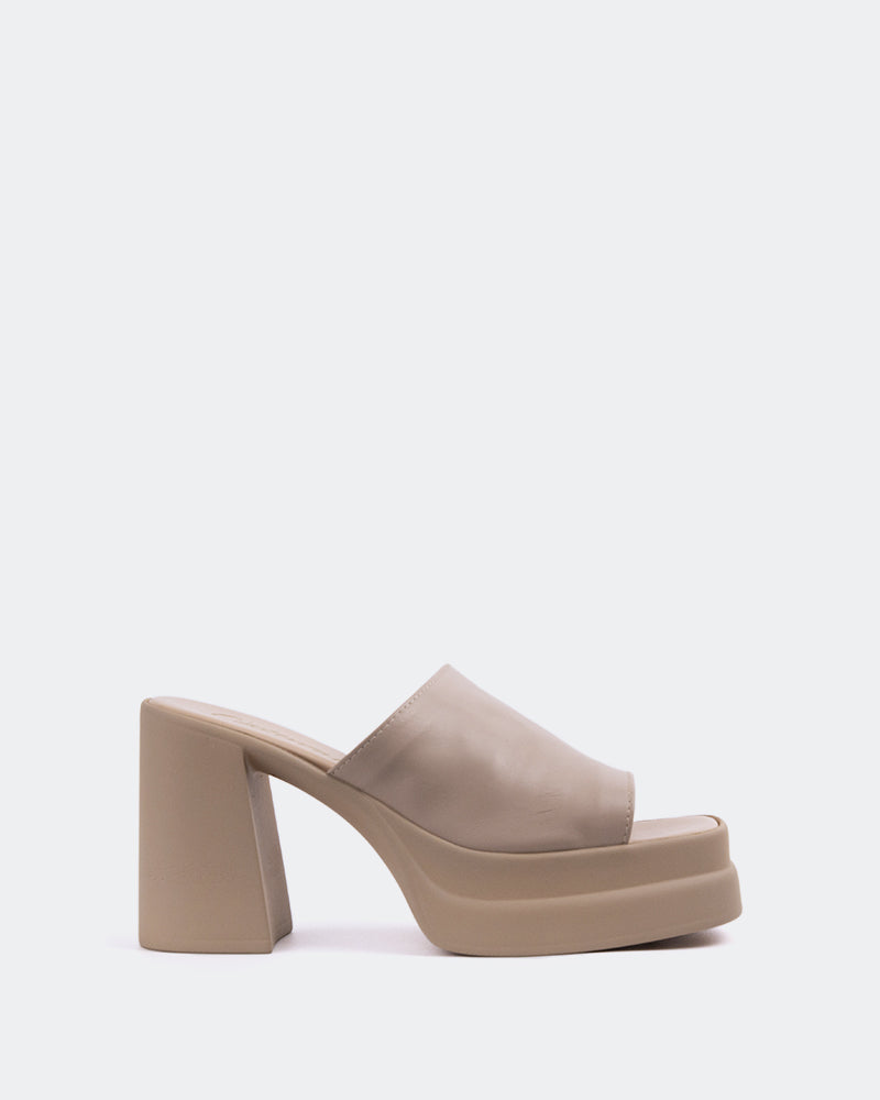 l'intervalle Aprilia Nu Cuir Nu