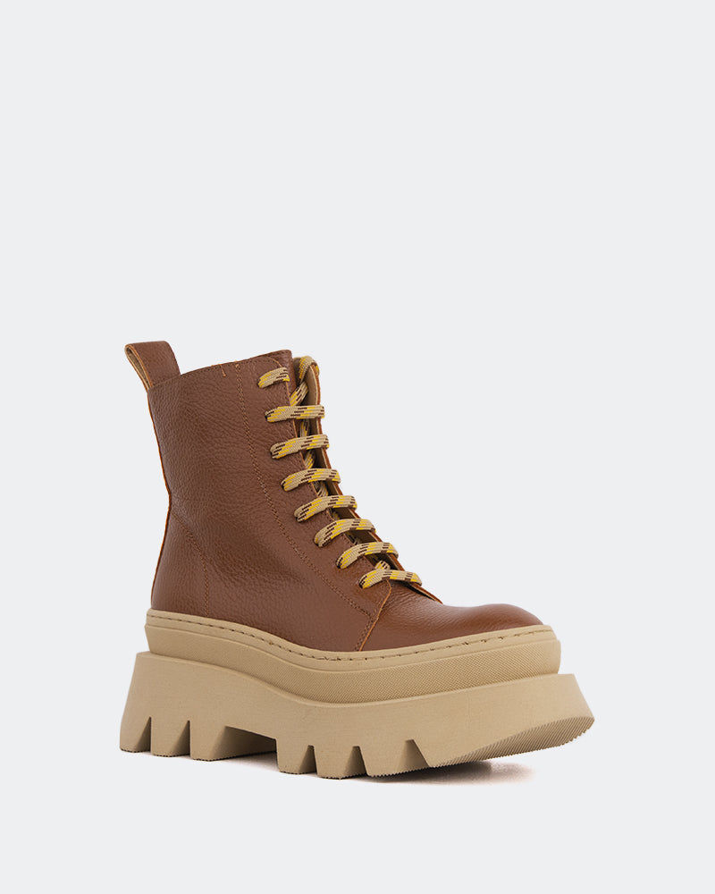 L'intervalle Bianchi Chameau Cuir Chameau