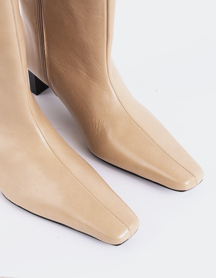 L'intervalle Blanzy Chameau Cuir Chameau