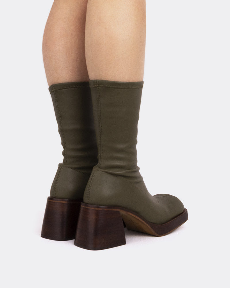 L'intervalle Bordon Kaki Stretch Vert