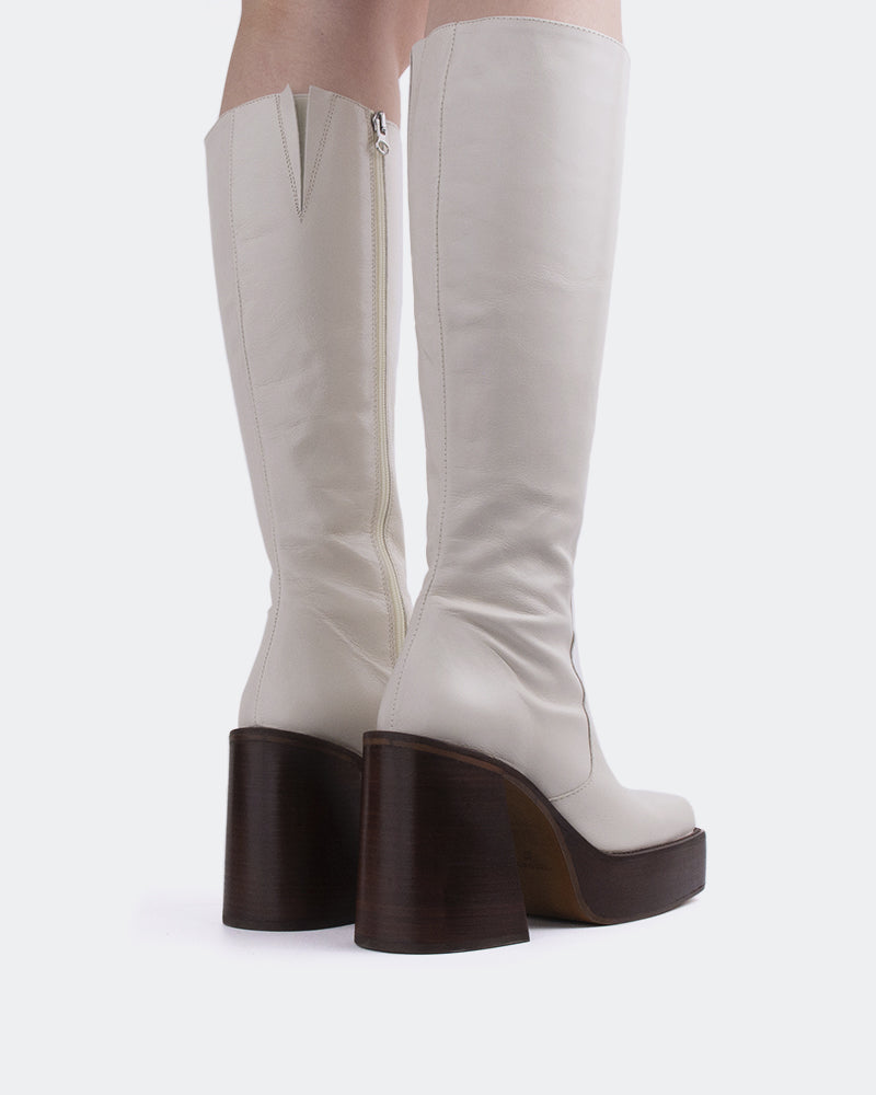 L'intervalle Bourgeois Blanc Cassé Cuir Blanc