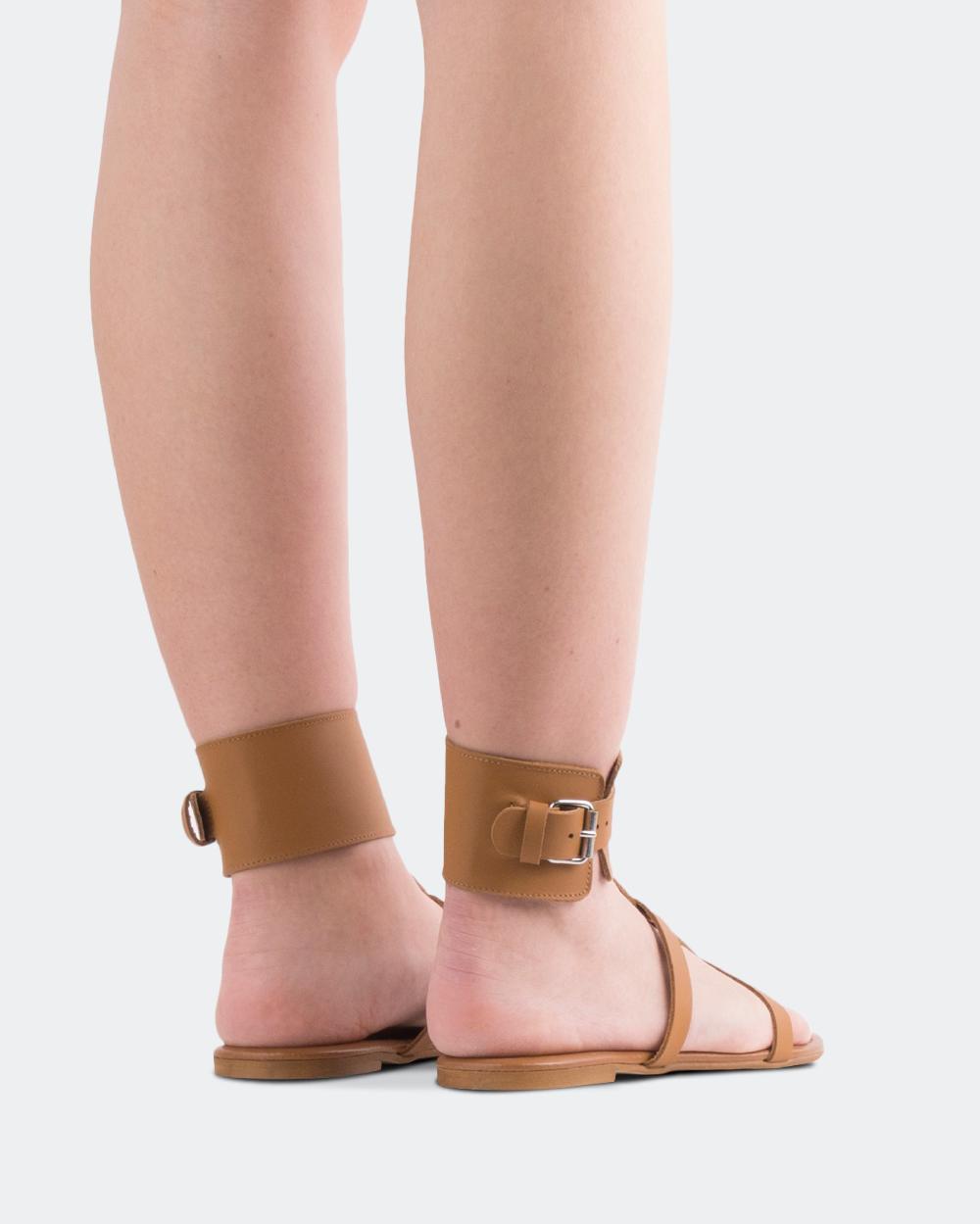 L'intervalle Bruni Ocre Cuir Ocre