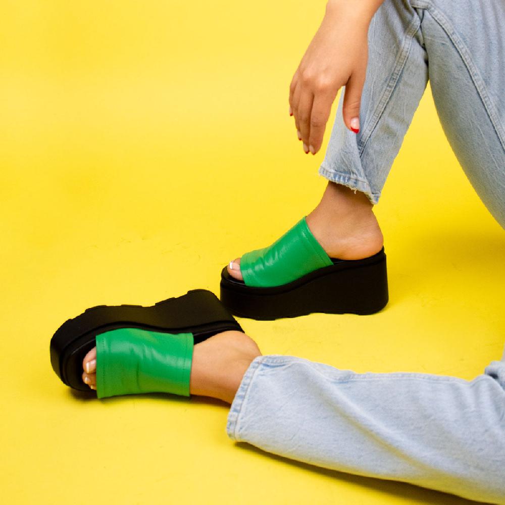 L'intervalle Bunny Vert Cuir Vert