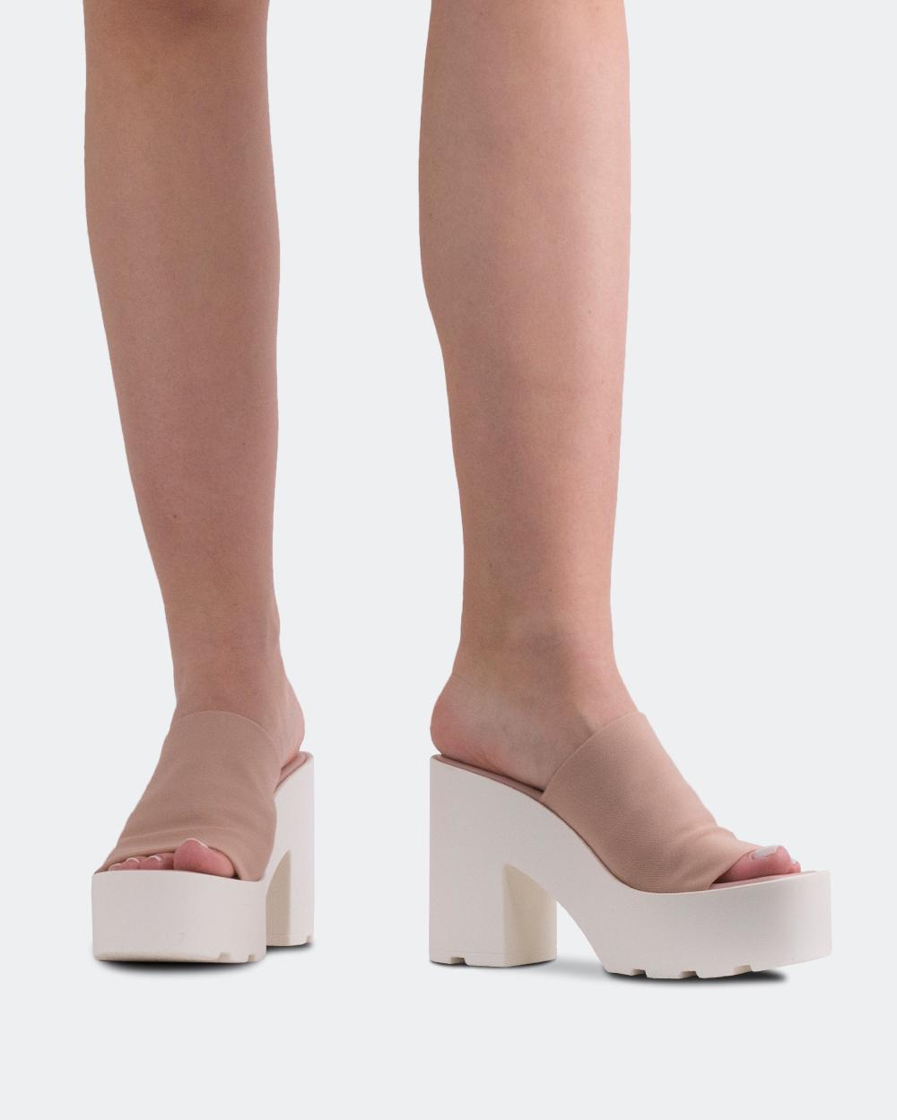 L'intervalle Carangi Rose Lycra Rose