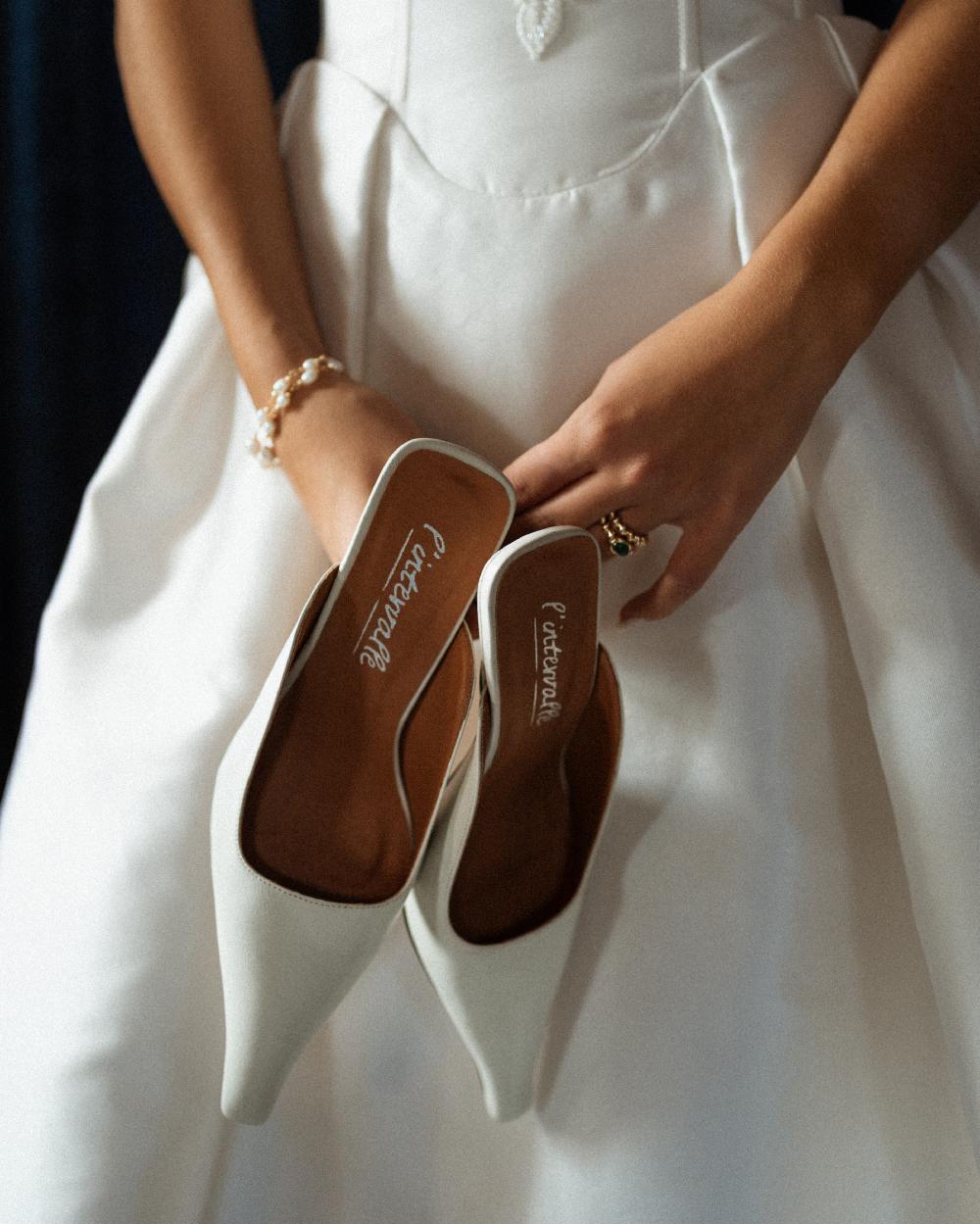 L'intervalle Carthan Blanc Cassé Cuir Blanc