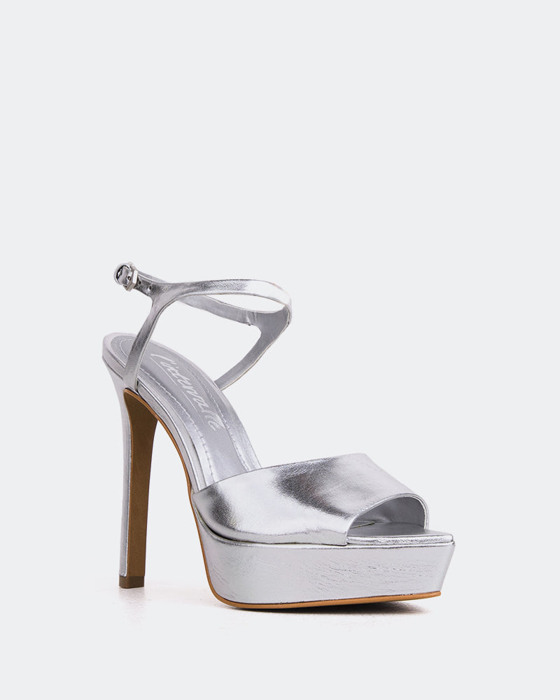 L'intervalle Cavo Argent Métal Argent