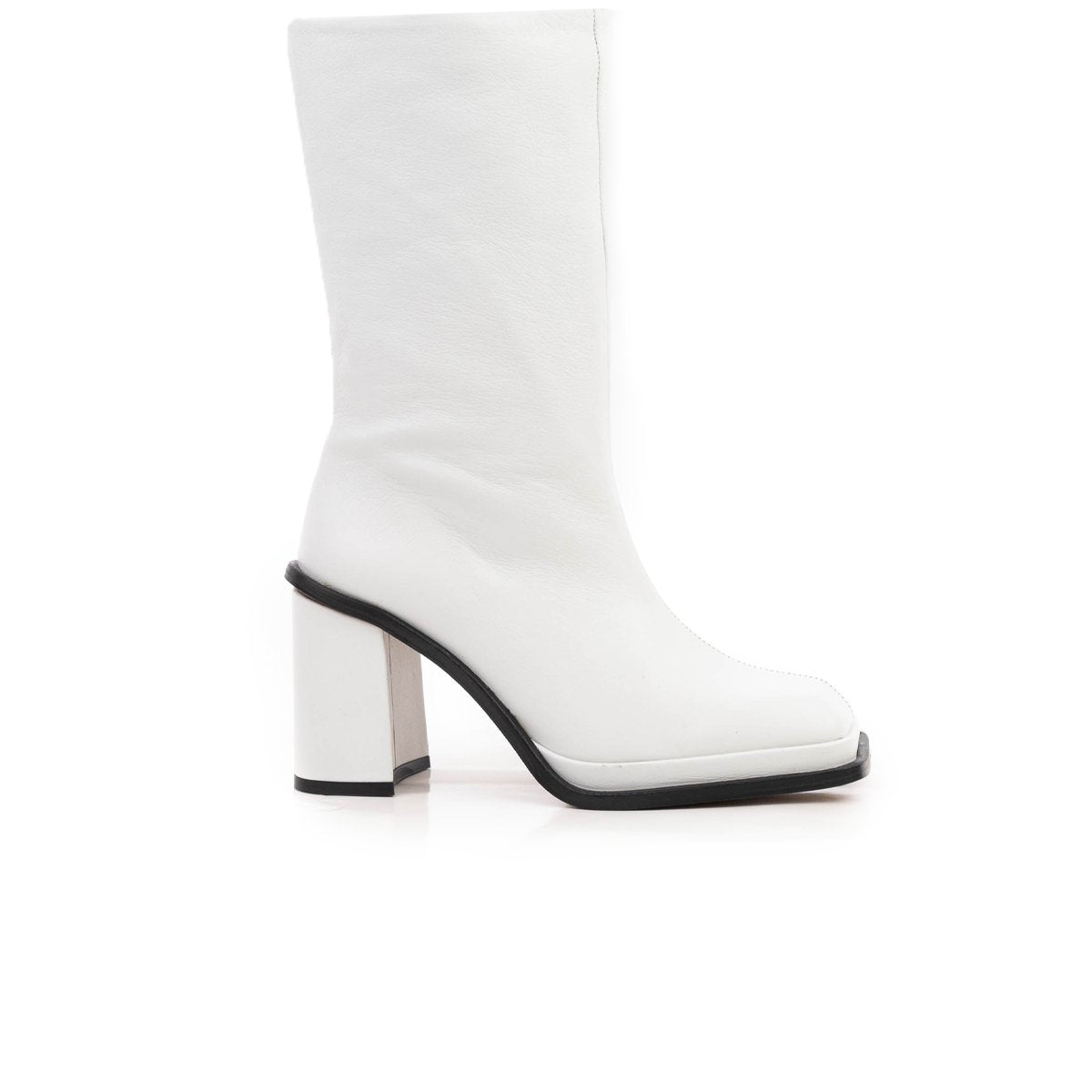 l'intervalle Chaumont Blanc Cuir Blanc