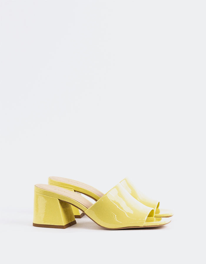 l'intervalle Clarabelle Jaune Verni Jaune