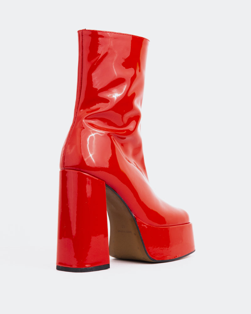 L'intervalle Cloud Rouge Verni Rouge