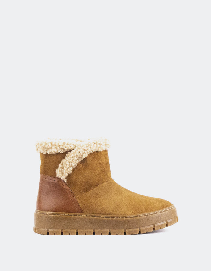 l'intervalle Cognac Primord Suède Brun