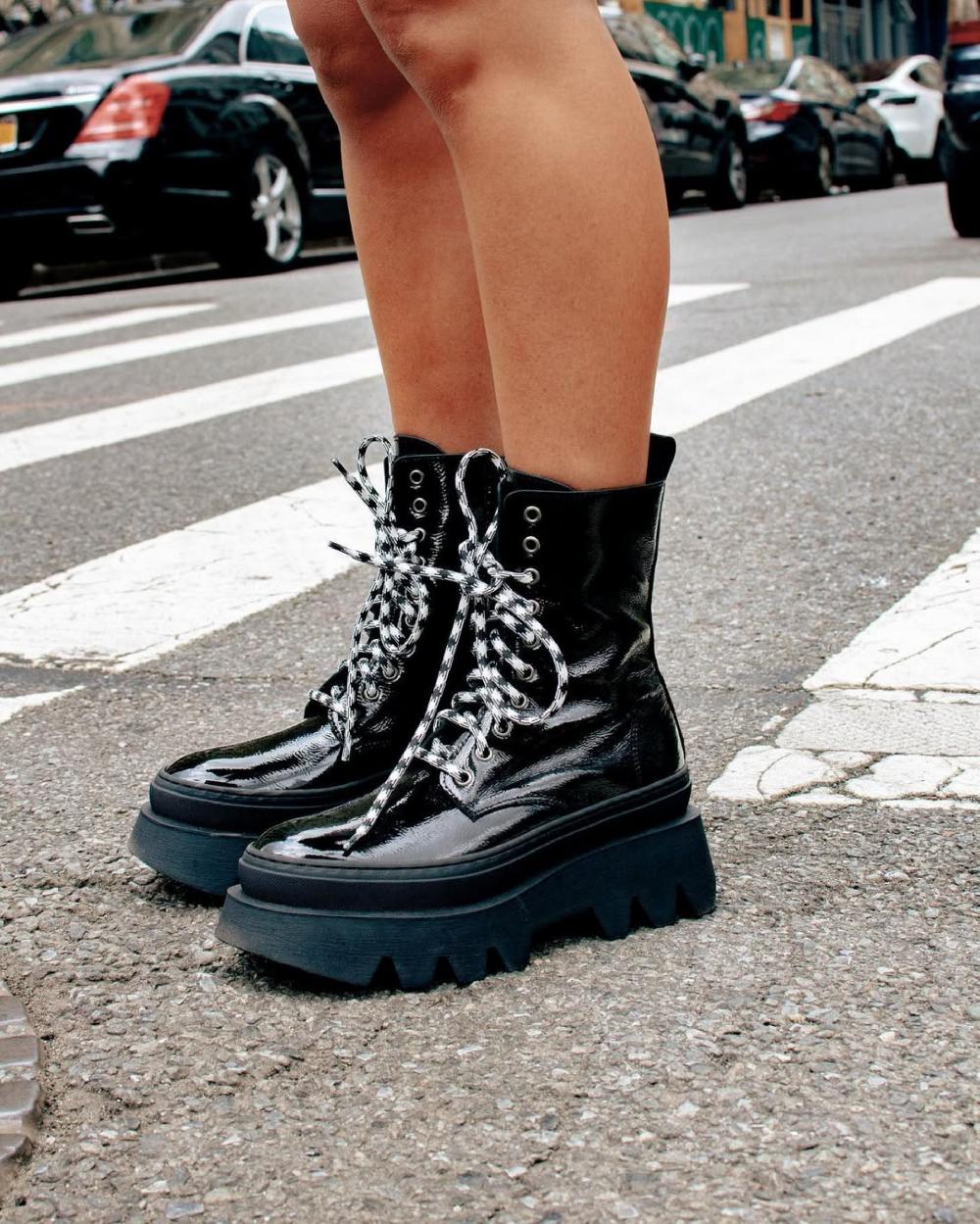 L'intervalle Colwood Noir Cuir Noir