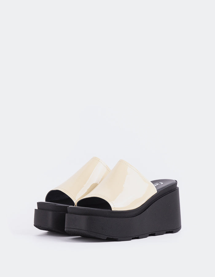 L'intervalle Crème Positive Verni Blanc