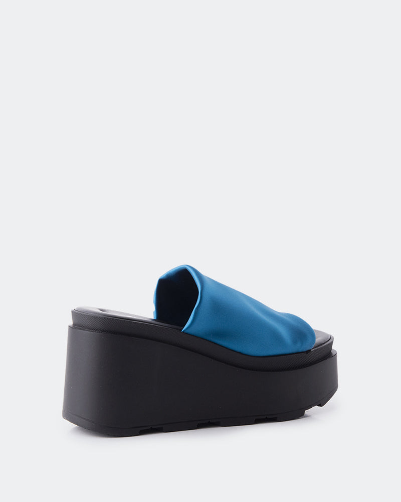 L'intervalle Cuddle Bleu Satin Bleu