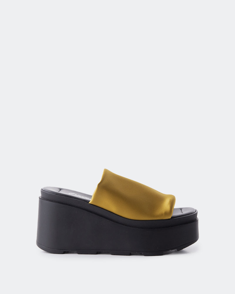 l'intervalle Cuddle Or Satin Or