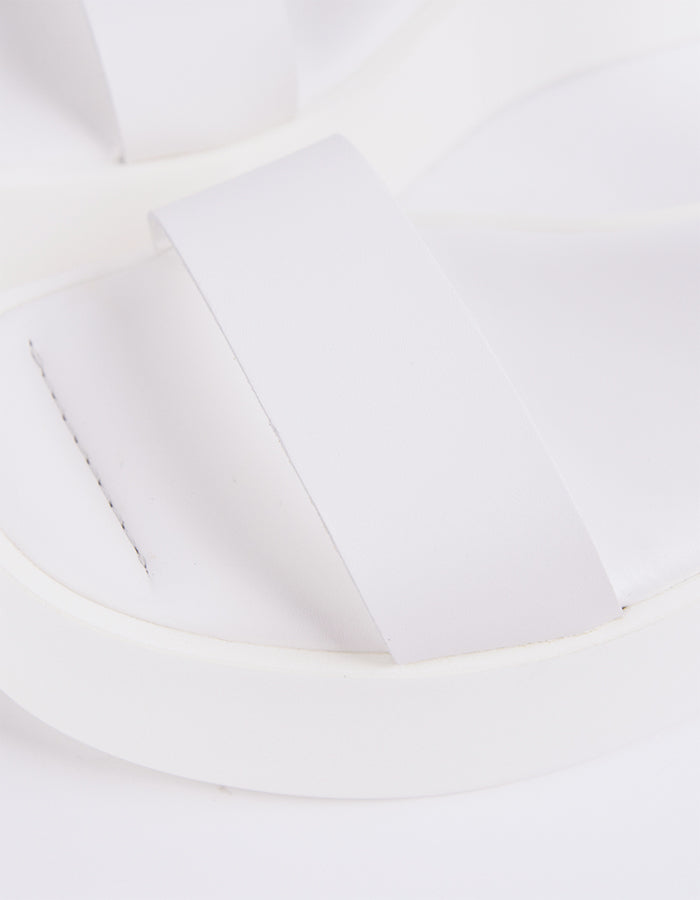 L'intervalle Cuir Blanc Bouton D'or Blanc