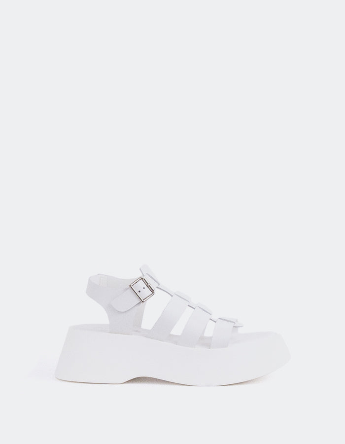 l'intervalle Cuir blanc confiant Blanc