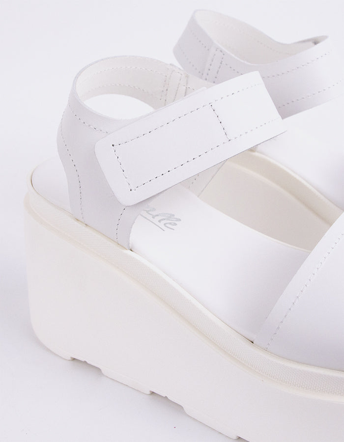 L'intervalle Cuir Blanc Idéal Blanc