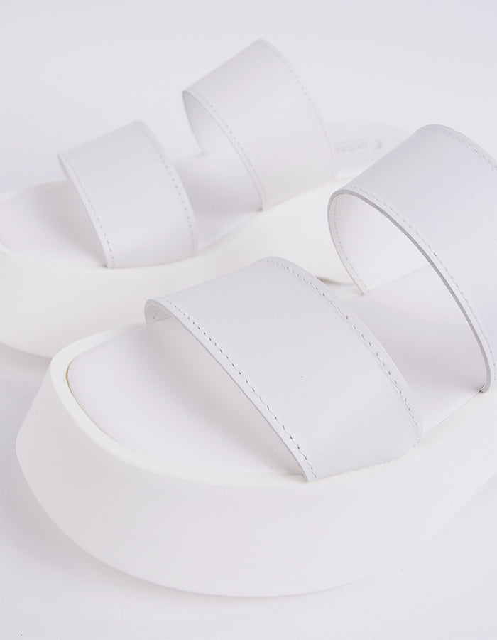 L'intervalle Cuir Blanc Joyeux Blanc