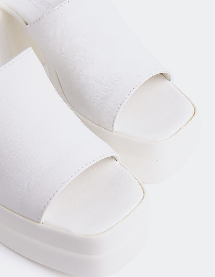 L'intervalle Cuir Blanc Kalamata Blanc