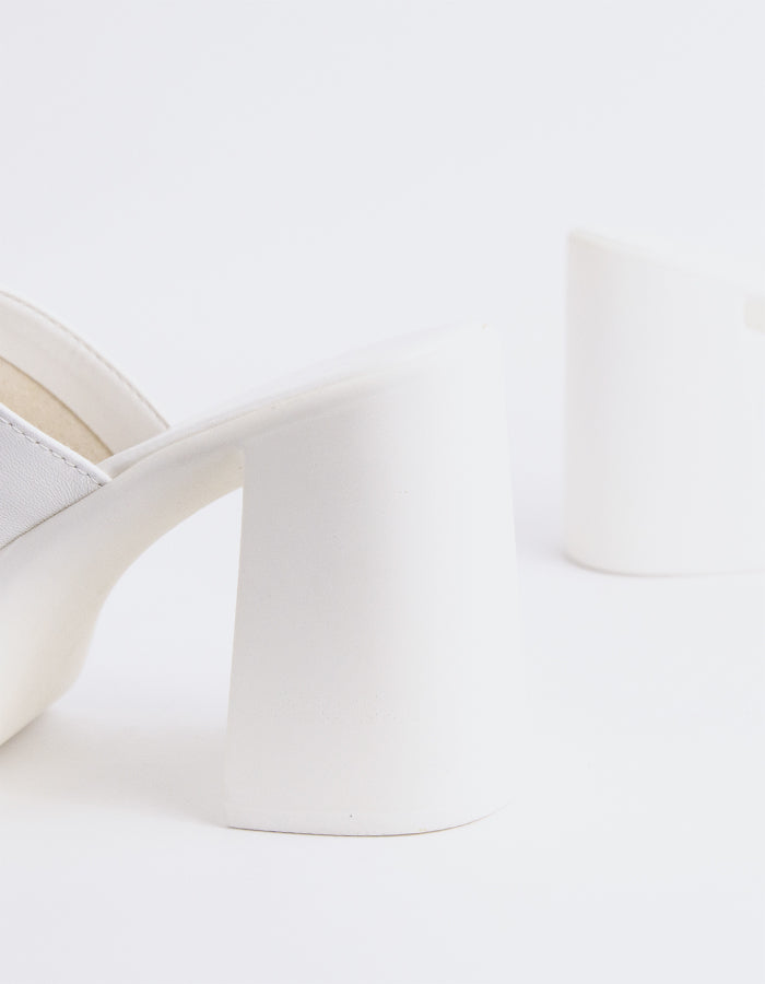 L'intervalle Cuir Blanc Kalamata Blanc