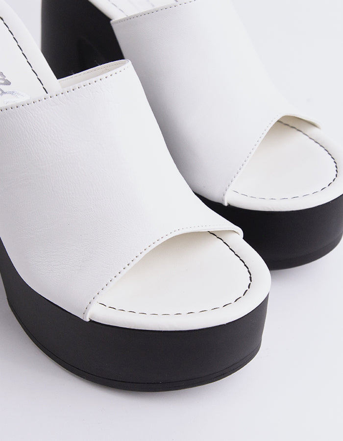 L'intervalle Cuir Blanc Smyrni Blanc