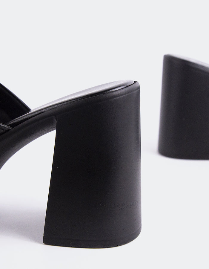 L'intervalle Cuir Kalamata Noir Noir