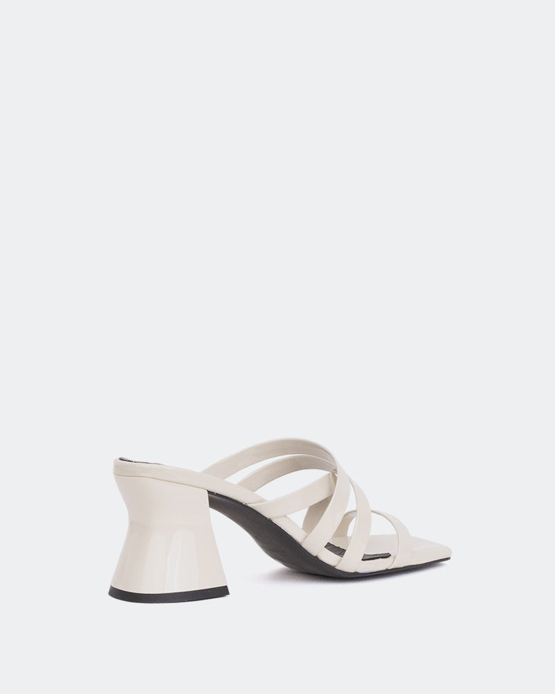 L'intervalle Curious Blanc Cassé Verni Blanc