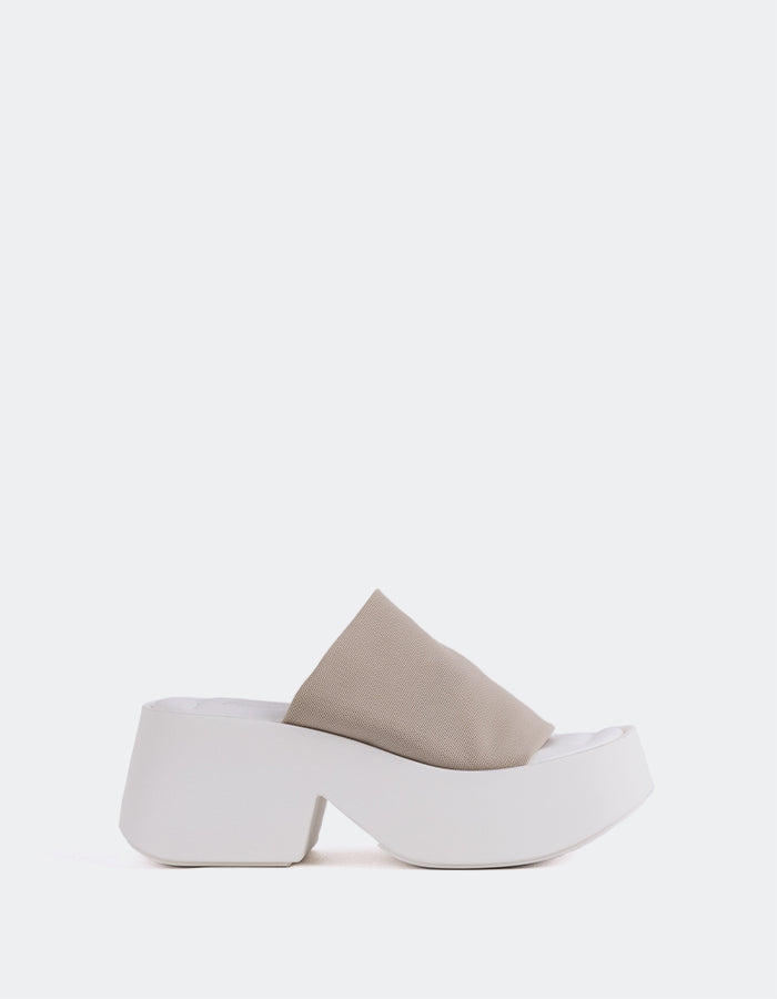 l'intervalle Douce Amande Lycra Amande