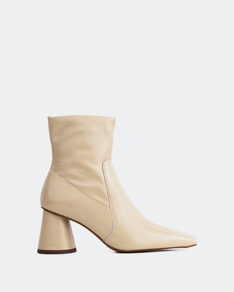 l'intervalle Eaton Cream Naplack Nu