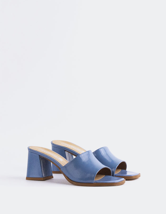 L'intervalle Egaleo Bleu Naplack Bleu