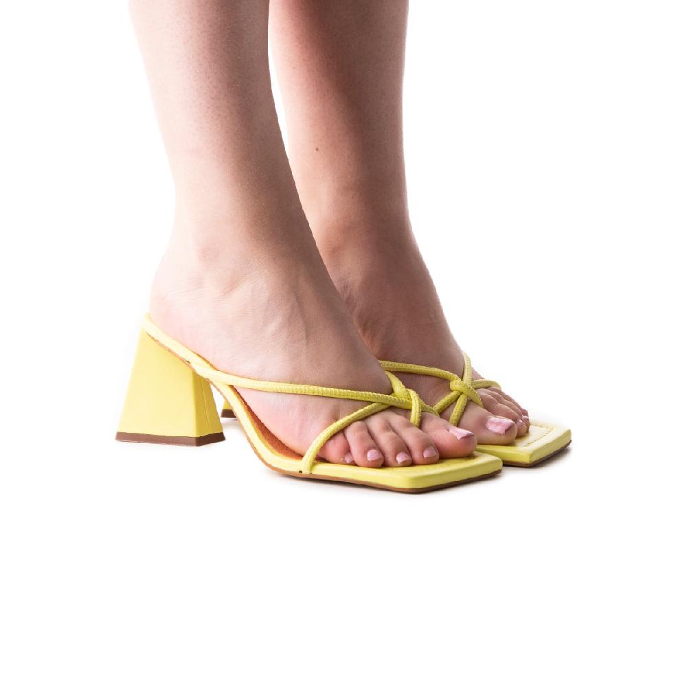 L'intervalle Ermal Jaune Cuir Jaune