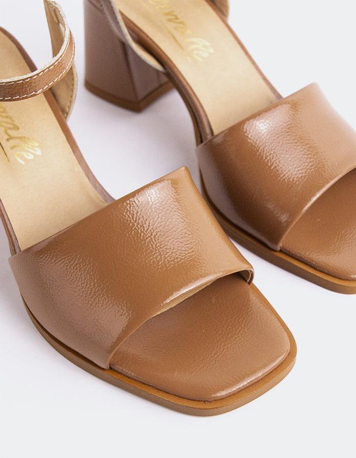 L'intervalle Faliro Nu Naplack Nu