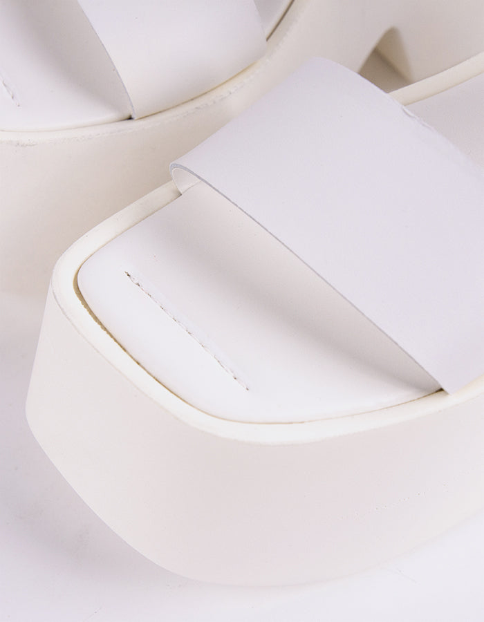 L'intervalle Gentil Cuir Blanc Blanc