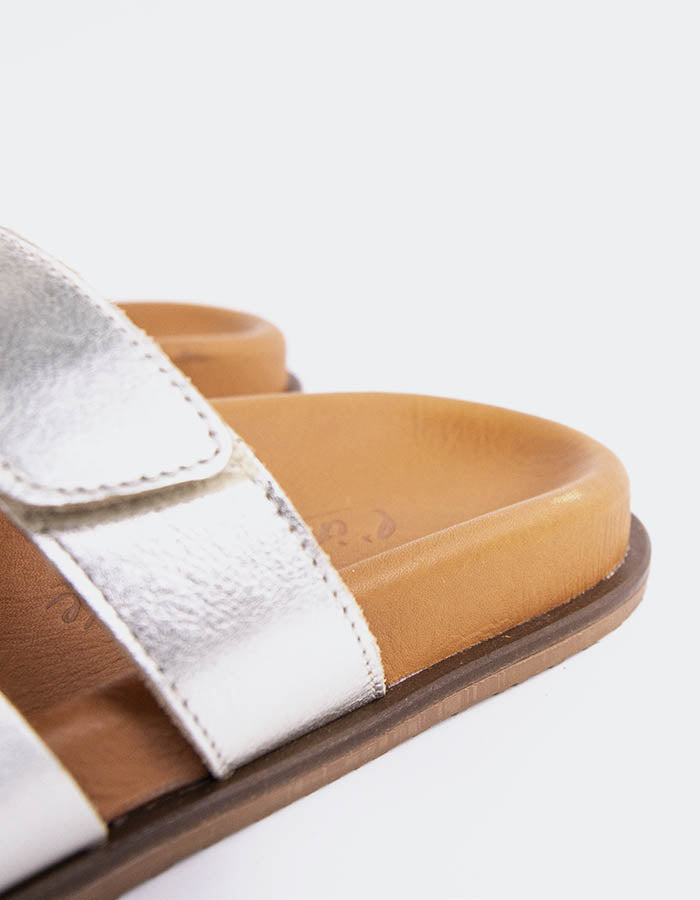 L'intervalle Gustave Argent Métal Argent