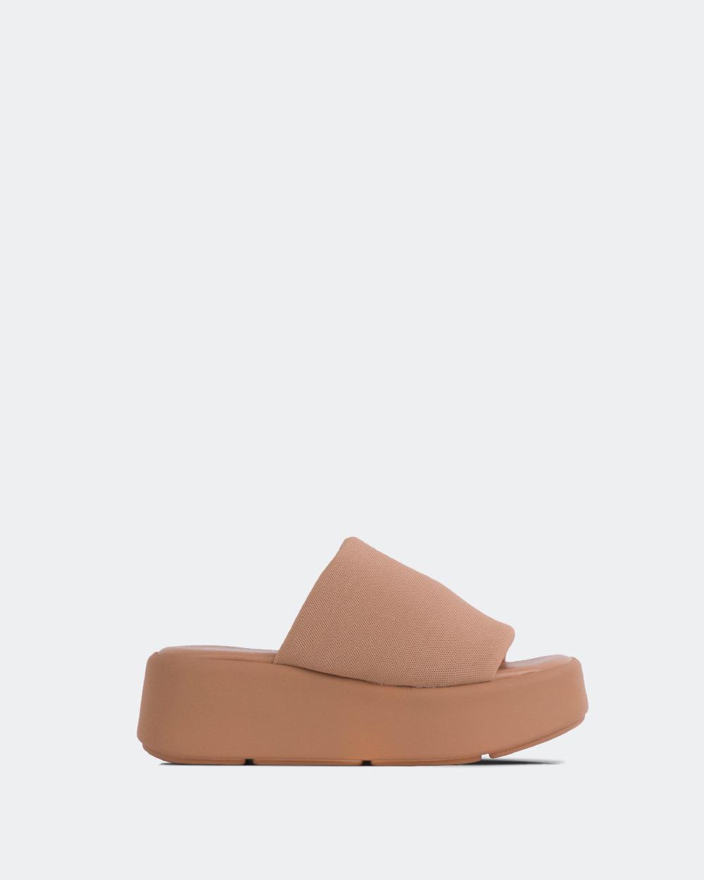 l'intervalle Harlow Nu Puff Nu