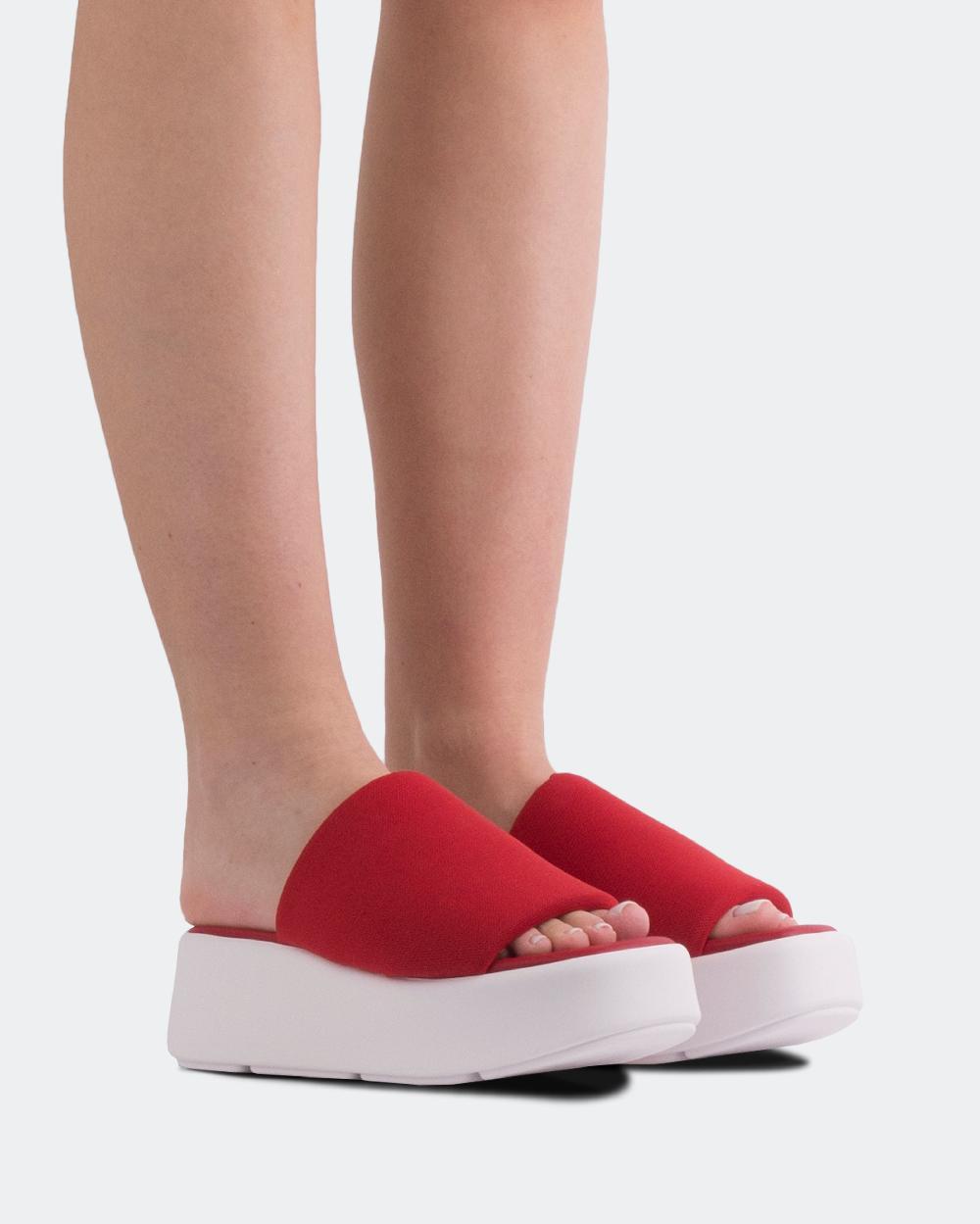 L'intervalle Harlow Rouge Puff Rouge