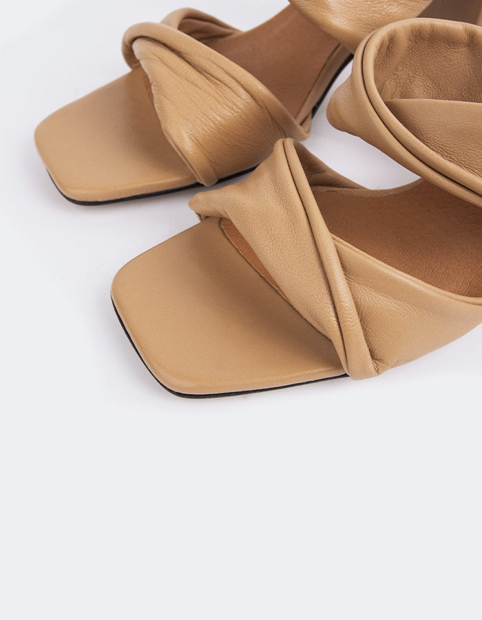 L'intervalle Hester Chameau Cuir Chameau