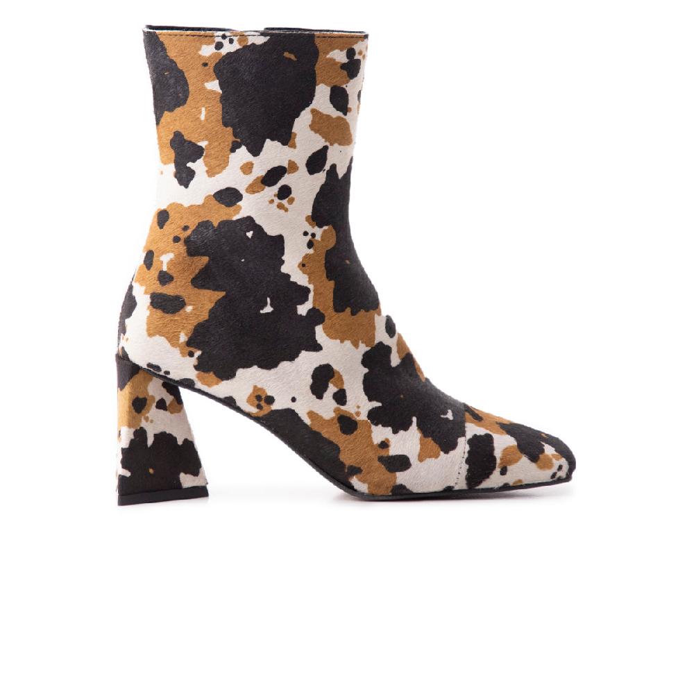 l'intervalle Horgen Multi-couleurs Poney Rose