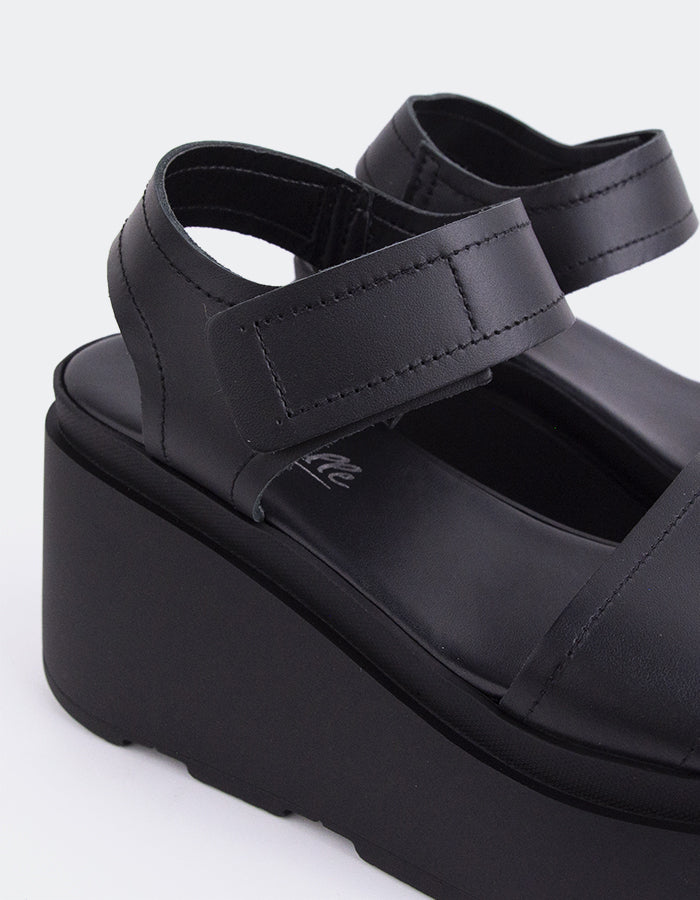 L'intervalle Ideal Noir Cuir Noir