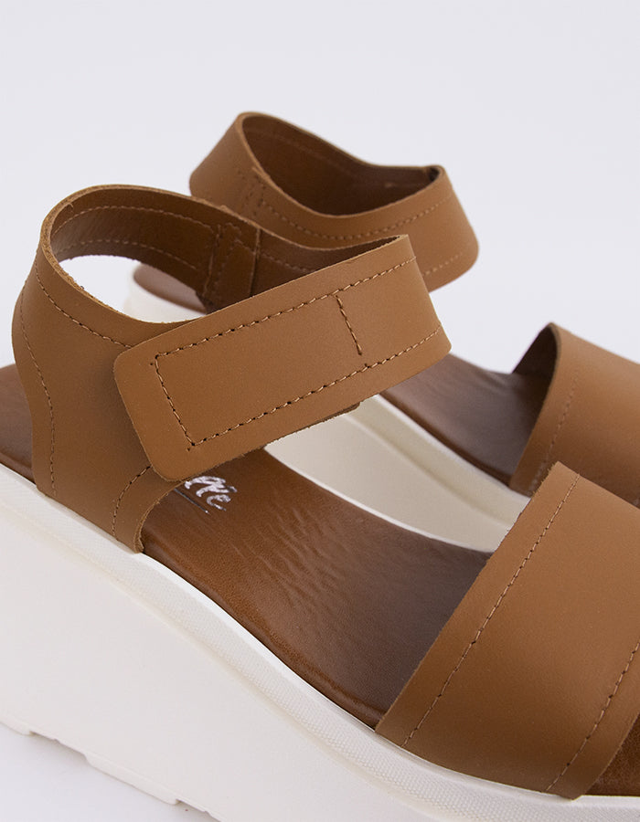 L'intervalle Ideal Ocre Cuir Ocre