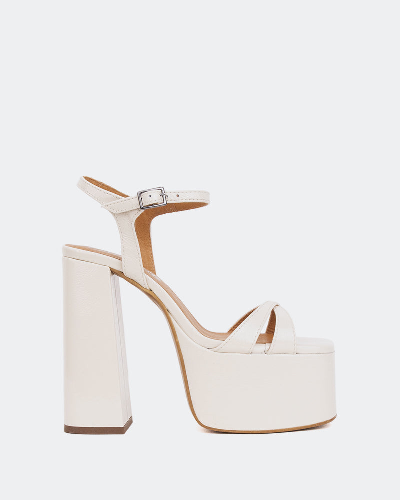 l'intervalle Ives Blanc Cassé Naplack Blanc