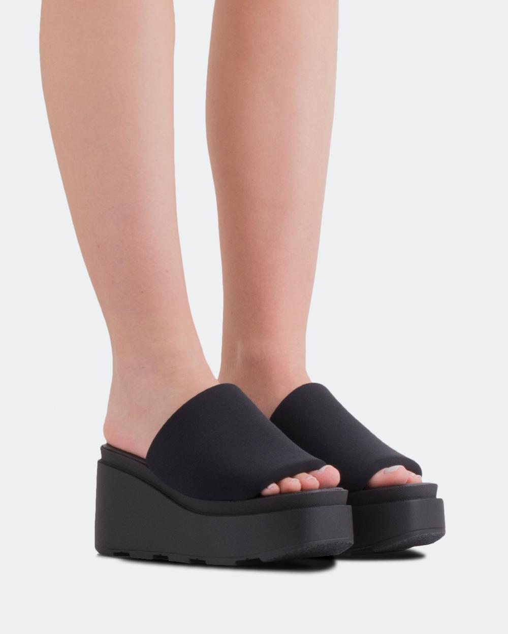 L'intervalle Jenner Noir Lycra Noir