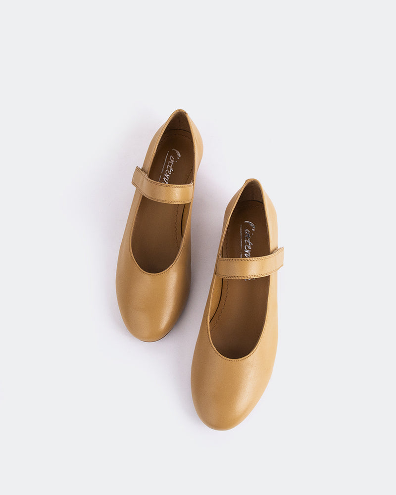 l'intervalle Jurgita Chameau Cuir Chameau