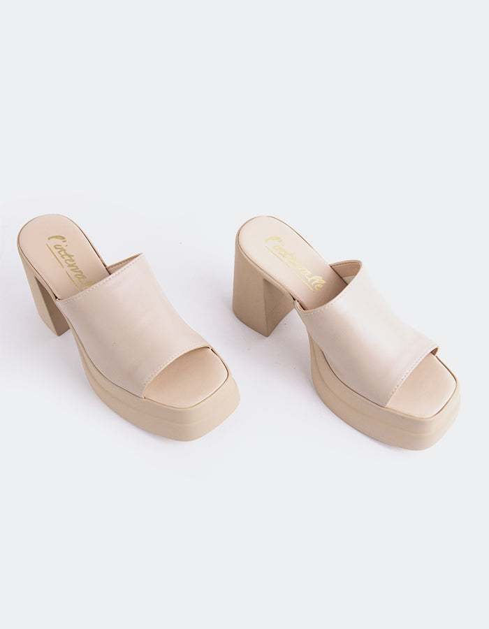 L'intervalle Kalamata Cuir Nu Nu