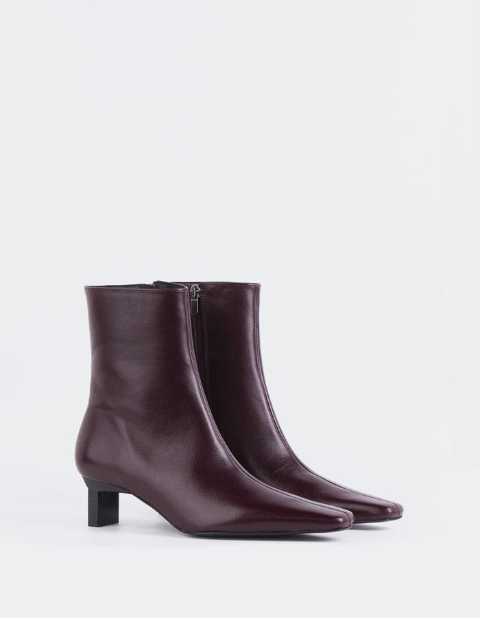 L'intervalle Karylle Bordeaux Cuir Bordeaux